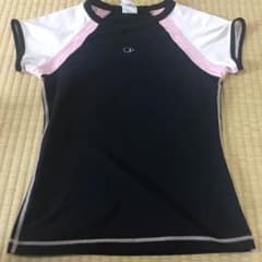 ラッシュガードのサムネイル