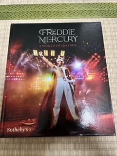 Sotheby's サザビーズ　フレディマーキュリー　カタログ Sotheby's サザビーズ フレディマーキュリー カタログ - メルカリ