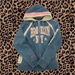 平成ギャル y2k グランジ NANA 英字 短丈パーカー - メルカリ