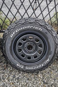 BFgoodrich ko2 225 70 16　ホイール付きのサムネイル