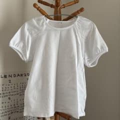 【まきちゃん様専用】ホワイト パフスリーブ トップス Tシャツのサムネイル