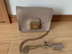 ファン様専用FURLAメトロポリスショルダーバッグのサムネイル