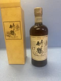 訳ありNikka Whisky 竹鶴 17年 ピュアモルト 700mlギフト箱 - メルカリ