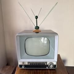 白黒テレビ うさぎアンテナ 昭和レトロ アンティーク - メルカリ