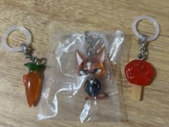 新品未使用！ズートピア　めじるしアクセサリーのサムネイル