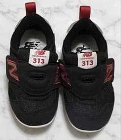 ニューバランス 313 New Balance 13㎝ ベビー キッズ 黒 赤のサムネイル