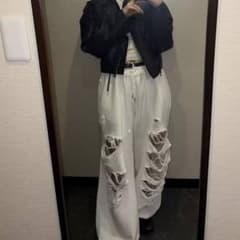 TREEMINGBIRD ホワイト ダメージ加工 ワイドパンツ TREEMINGBIRD ホワイト ダメージ加工 ワイドパンツ - メルカリ