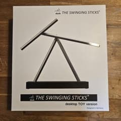 THE SWINGING STICKS デスクトップトイ - メルカリ
