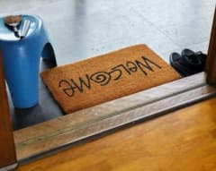 超激レア☆STUSSY WELCOME MAT LIVIN ステューシー - メルカリ