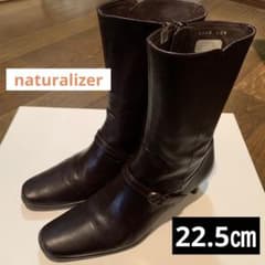 ミドル丈ブーツのサムネイル