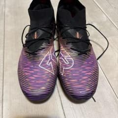 PUMA フューチャー サッカーシューズ スパイク 紫・黒のサムネイル