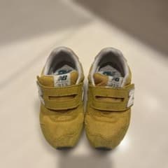 New Balance 313イエロースニーカーのサムネイル
