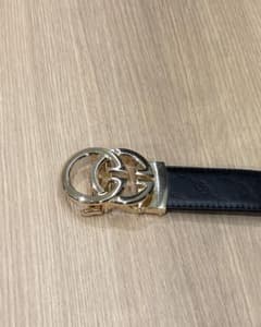 GUCCI ベルト ゴールドバックルのサムネイル
