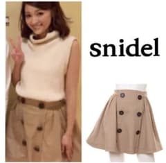 snidelスナイデル♡まいまい着用トレンチスカートのサムネイル