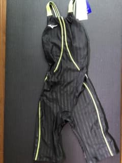 未使用　◉MIZUNO 競泳水着◉のサムネイル