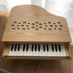 KAWAI ミニピアノのサムネイル