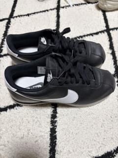 Nike ブラック/ホワイト スニーカーのサムネイル