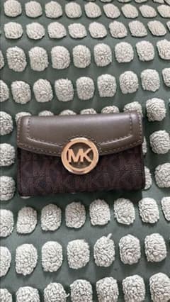 MICHAEL KORS キーケース ブラウン系のサムネイル