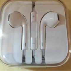 Apple イヤホンのサムネイル