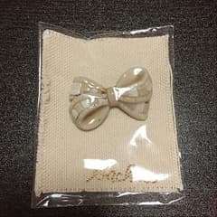 小菅幸子 リボンブローチ 新品未使用のサムネイル