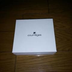 courreges 상자가있는 여성 지갑