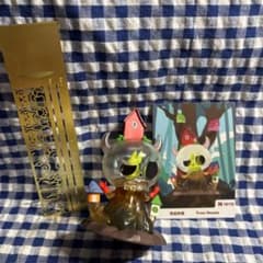 POP MART labubu Almost Hidden tree houseのサムネイル
