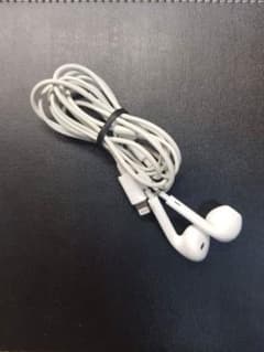 iPhone7 iPhone8などのイヤホン Apple純正品のサムネイル
