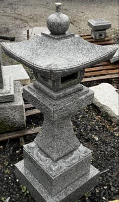 【110cm大型】引き取り限定　石灯篭 一対（2基）バラ積み可 茨城県桜川市 110cm大型】引き取り限定 石灯篭 一対（2基）バラ積み可 茨城県桜川市