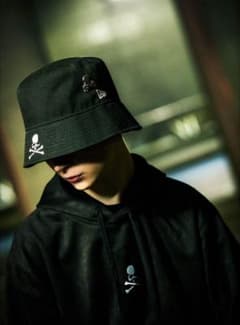 新品 24FW mastermind JAPAN × New Era S/M 黒 - メルカリ