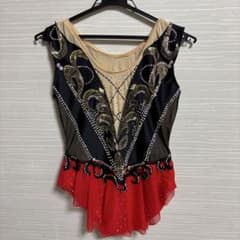【本日のみSALE】新体操 競技用レオタード ブラック×レッド ラインストーン付のサムネイル