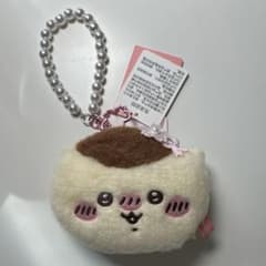 ちいかわ　MINISO海外限定　くりまんじょう　さくら　コインケース　マスコットのサムネイル