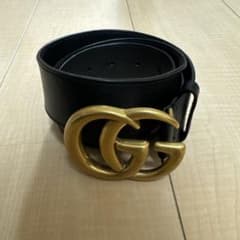 GUCCI ブラックレザーベルト GGロゴのサムネイル