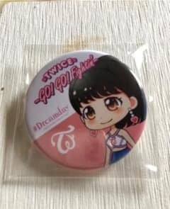 TWICE 缶バッジ モモのサムネイル