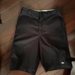 【美品】Dickies ルーズフィット ハーフパンツ ブラックW32のサムネイル