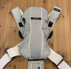 BabyBjorn 抱っこ紐 グレーのサムネイル