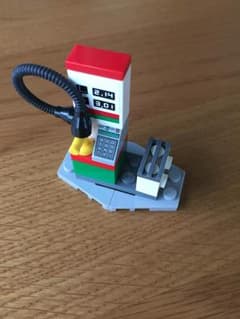 レゴブロック ガソリンスタンドのサムネイル