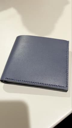 【ハンドメイド】ネイビー レザー 二つ折り財布のサムネイル