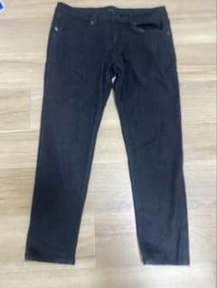 新品未使用メンズ アンクルカットスキニーパンツ ブラックのサムネイル
