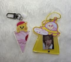 NiziUリク　キーホルダーセットのサムネイル