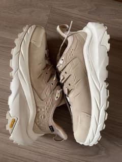 HOKA KAHA LOW ベージュ　ホカオネオネ カハ ローのサムネイル