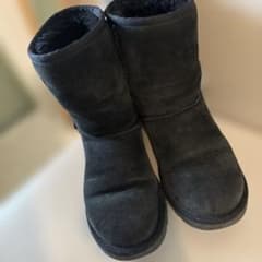 UGG ムートンブーツ ブラックのサムネイル