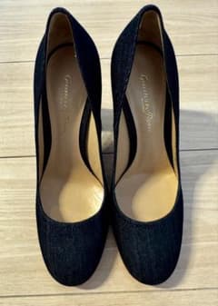 Gianvito Rossi デニム パンプス 37.5 (24.5cm) 美品のサムネイル