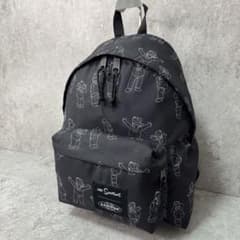 EASTPAK×シンプソンズ パデッドパッカー リュック　ブラック EASTPAK×シンプソンズ パデッドパッカー リュック ブラック - メルカリ