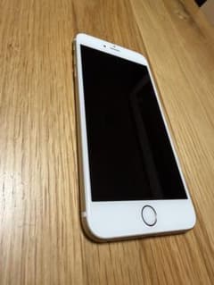 u*4様 r*a様 Apple iPhone 6s 本体 ゴールドのサムネイル