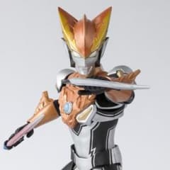 SHFiguarts 울트라맨 로소 그랜드