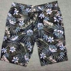 花柄ショートパンツのサムネイル