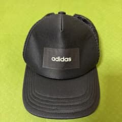 最終値下げです！adidas メッシュキャップ ブラックのサムネイル