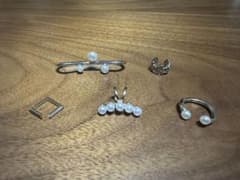 Stylish and cute 5-piece ear cuff set with pearls