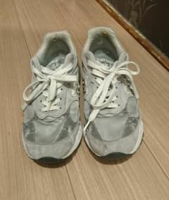 new balance 993のサムネイル