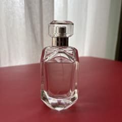 Tiffany Sheer 香水のサムネイル